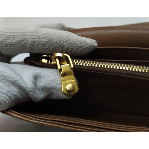 Miu Miu Brown Leather Crocodile Embossed Credit Card Bifold Wallet - Picture 12 of 16